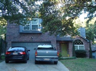 1608 Pacific Pl, Fort Worth, TX 76112