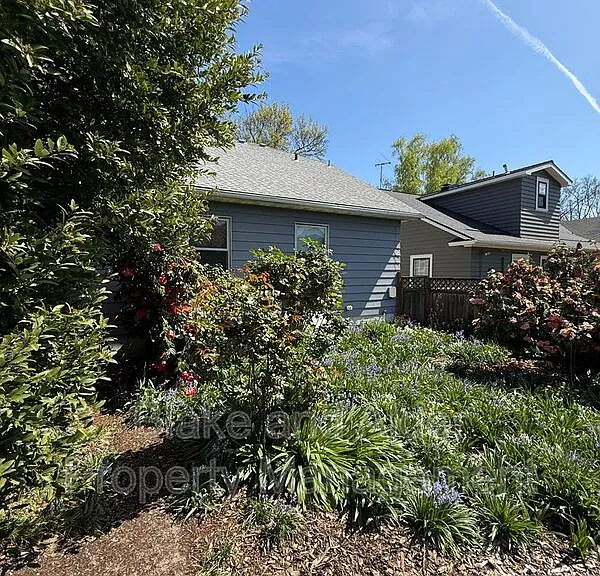 2825 NE 27th Ave — Photo 28