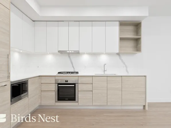 595 Austin Ave #1507, Coquitlam, BC V3K 0G7