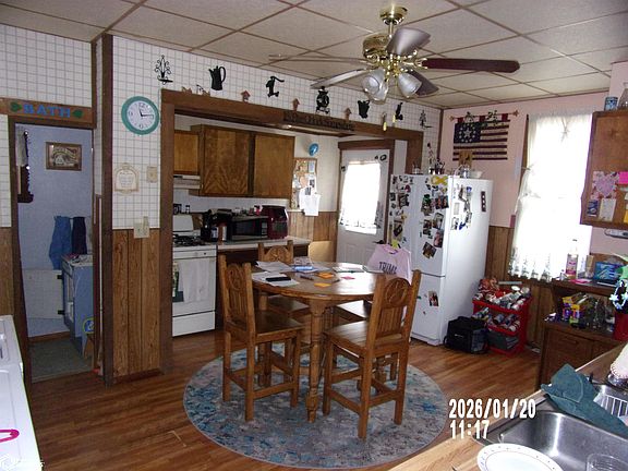 5th image of 333 1st St