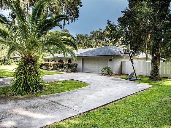 3rd image of 3335 Imperial Ln