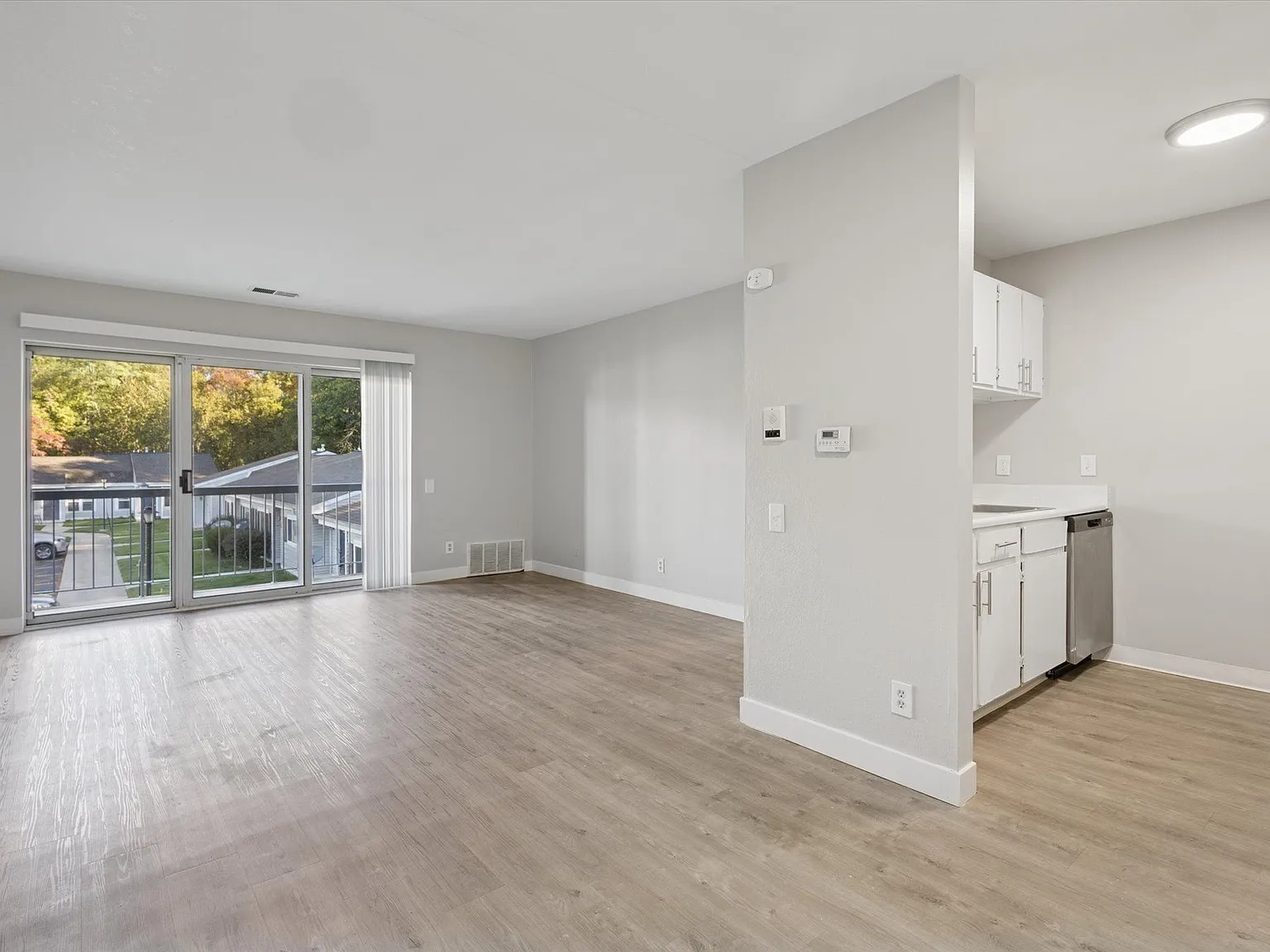Parchment Point Townhomes — Photo 4