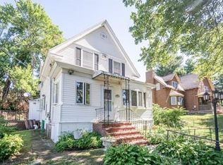 52 Baremeadow St, Methuen, MA 01844