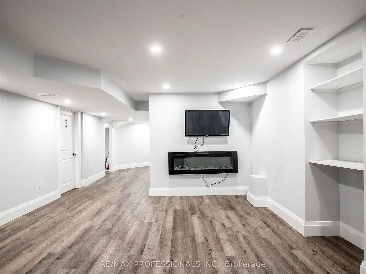 2 bed, $1,800 — Photo 3