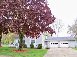 1445 N Hartzler St, Warsaw, IN 46580