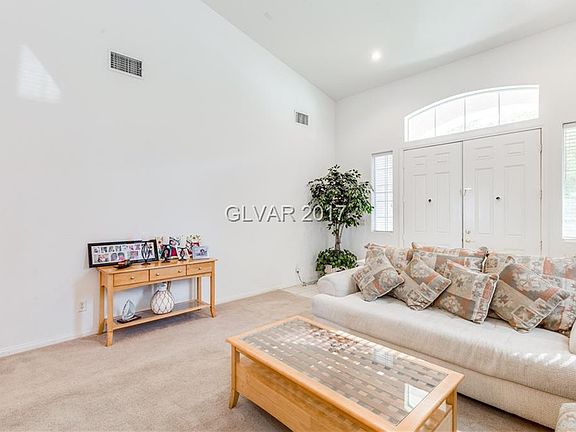 5th image of 1043 Tuscadora Ct