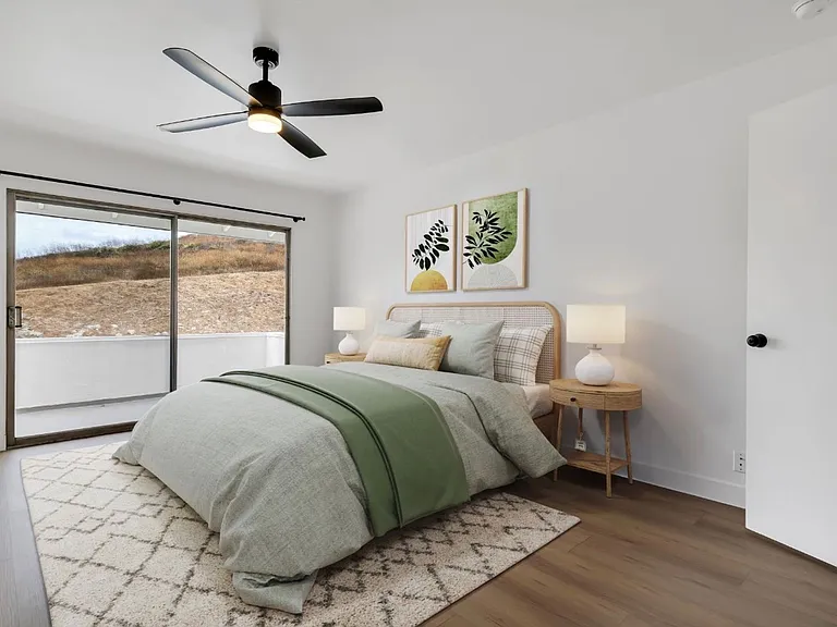 Green Hill Apartments — Photo 13