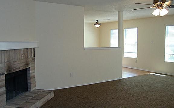 5th image of 2504 Avalon Creek Way