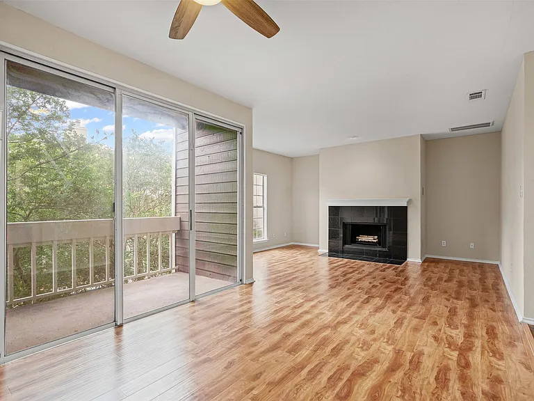 5310 Keller Springs Rd #322 — Photo 17