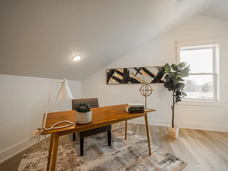 328 N Cross Ave — Photo 40