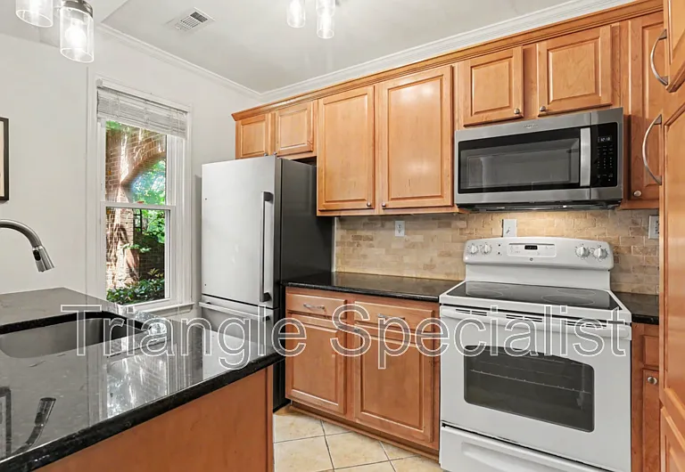 1021 Brighthurst Dr #108 — Photo 7