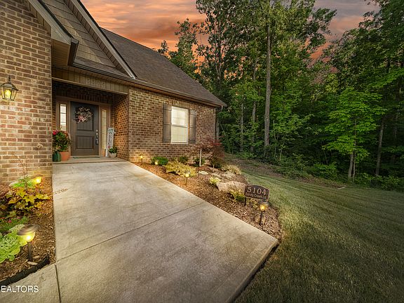 4th image of 5104 Sandy Creek Ln