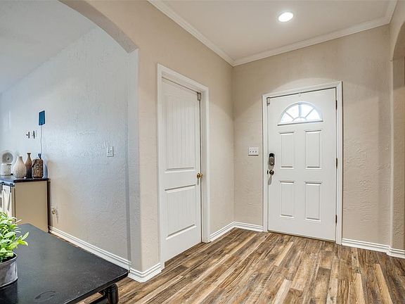 2nd image of 3503 Palacios Ave