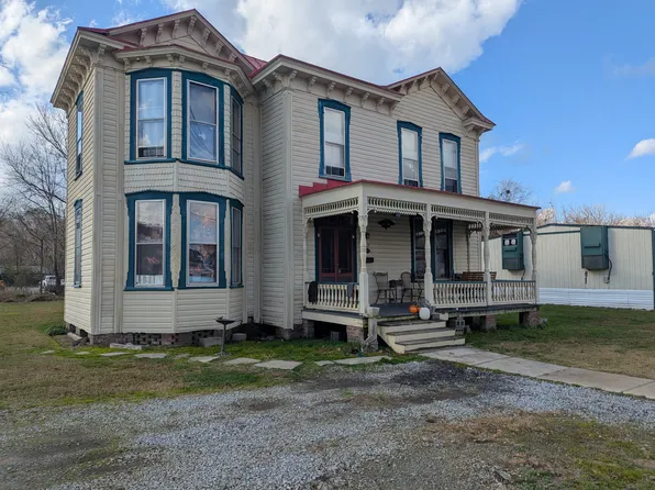 112 Maifeld Ave #A, Waverly, VA 23890