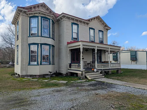 112 Maifeld Ave #A Photo 1