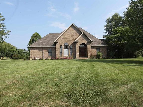 3rd image of 477 Farmer Ln