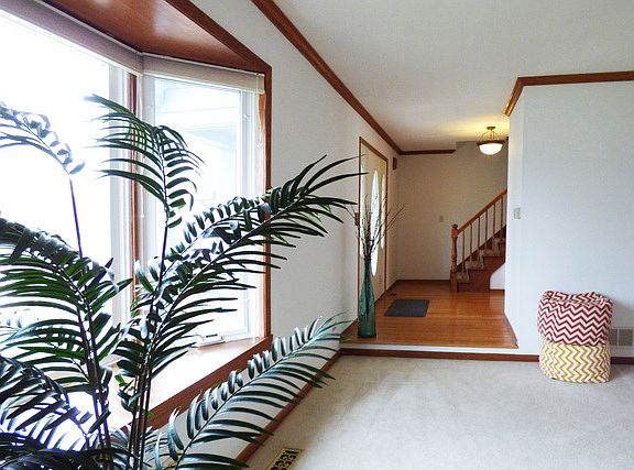 4th image of 1673 Cedar Glen Dr