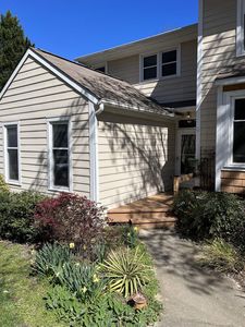 101 Thomas Ln, Carrboro, NC, 27510