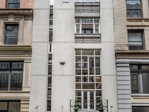 241 West 17th Street image 1 of 13