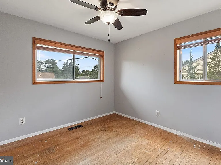 218 Belmont Dr SW — Photo 25