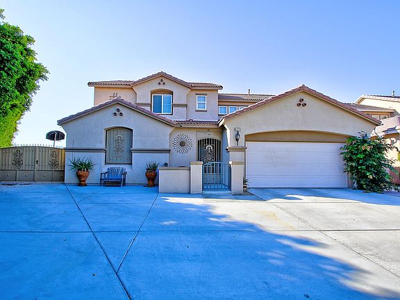 2nd image of 83329 Pluma Dorada Ct