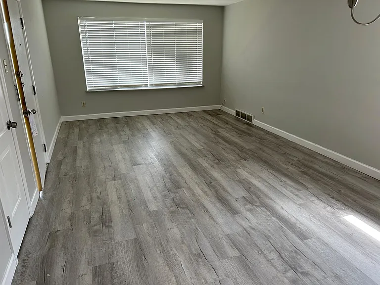 7327 Hampshire Dr #3 — Photo 9