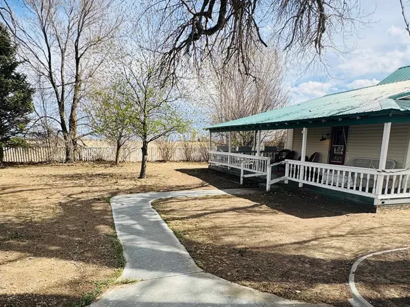 646 Lane 7, Powell, WY 82435