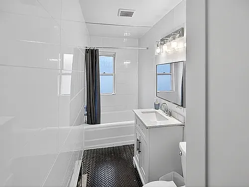 1112 Garnett Pl #2 Photo 1