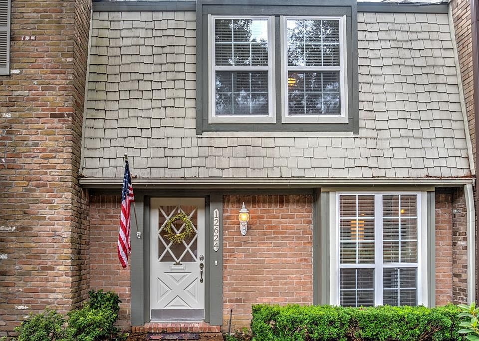 1st image of 12624 Huntingwick Dr #136