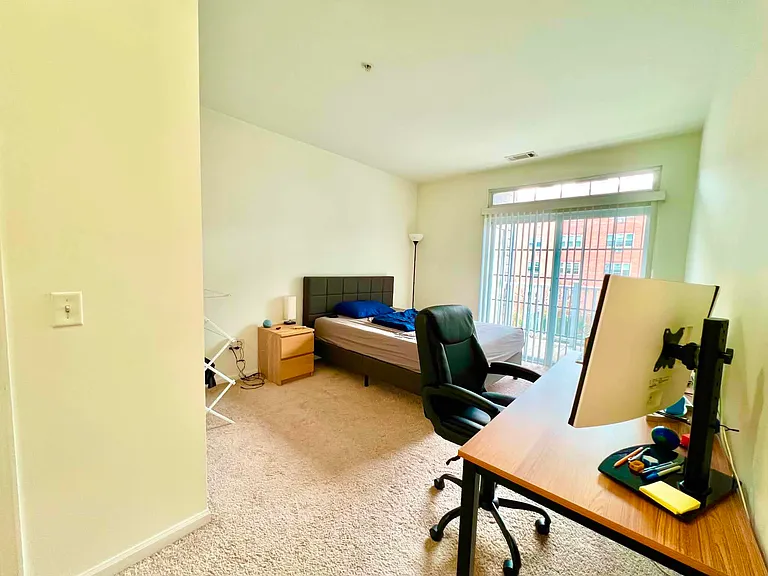 850 E Main St #430 — Photo 8