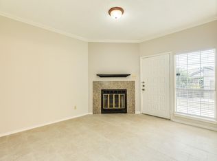 921 Marine Dr APT 226, Galveston, TX 77550