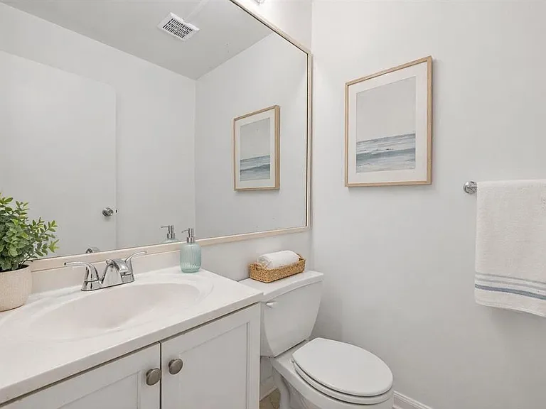 1801 Bedford Ln #27 — Photo 7