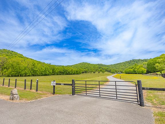 4th image of 9701 Fox Hollow Rd
