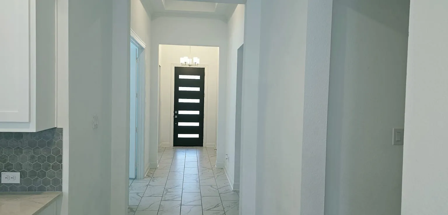 4516 Hammerstein Blvd — Photo 1