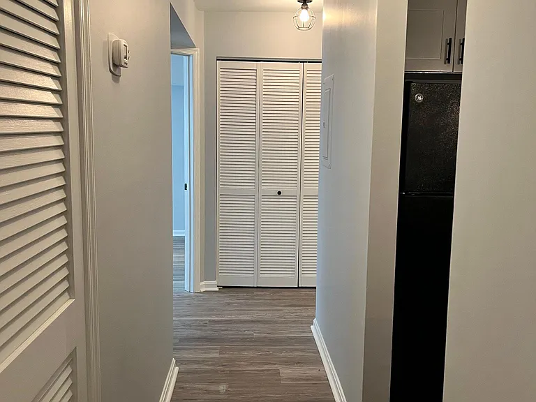 5843 Orchard Hill Ct — Photo 4