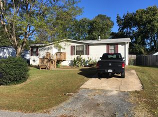 314 Cattail Ln, Yorktown, VA 23693