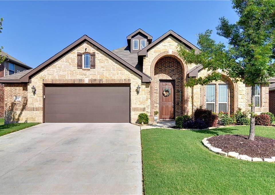 1st image of 841 Graham Dr