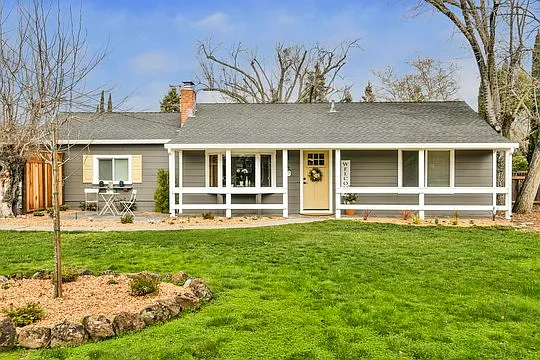 1700 3rd Ave photo 1