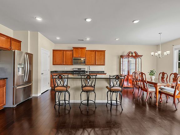5th image of 6515 Tulip Tree Dr