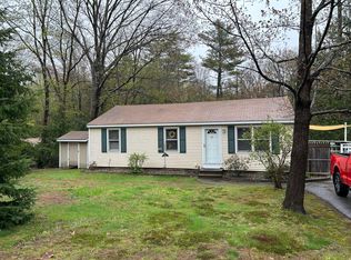 21 Webster St, Springvale, ME 04083