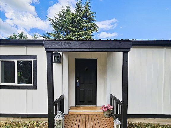 5th image of 914 Nottingham Drive SE