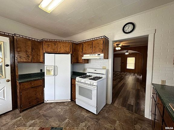 4th image of 1520 Gartside St