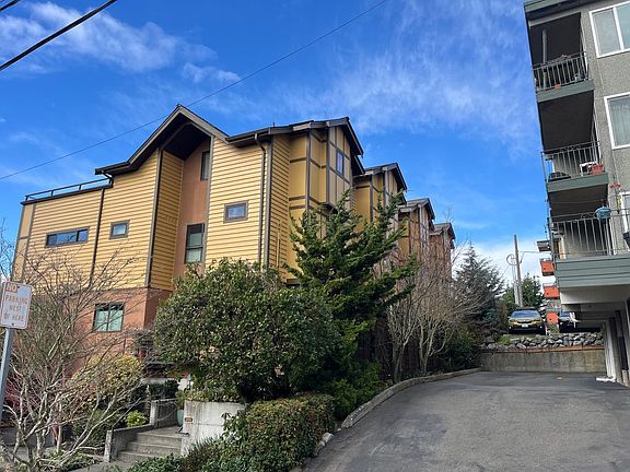 2nd image of 212 N 45th St