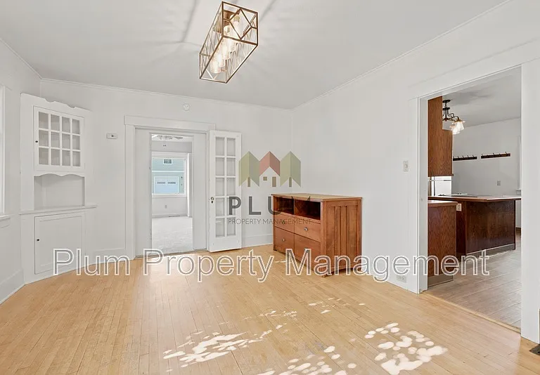 541 E Beckwith Ave — Photo 12
