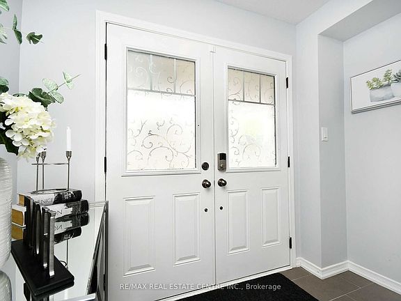 5th image of 22 Hoover Rd