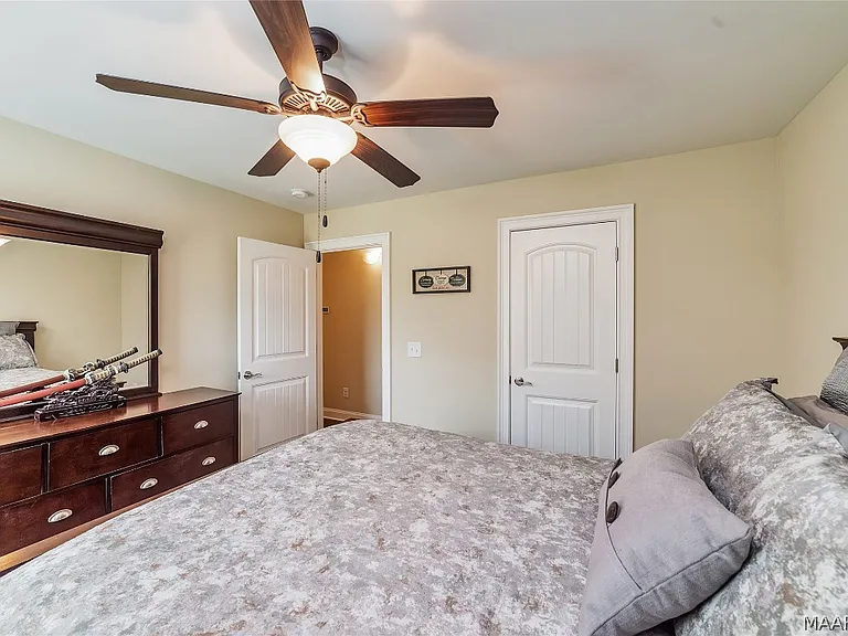8115 Faith Ct — Photo 37