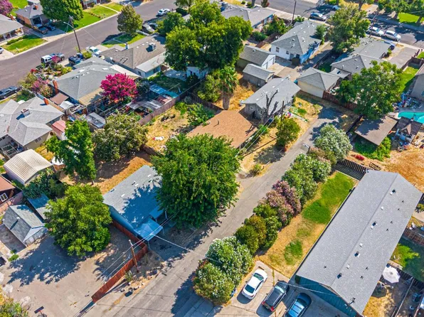 1121 El Vecino Ct, Modesto, CA 95350