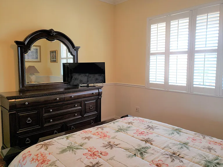 37 Harbour Isle Dr #203 — Photo 23