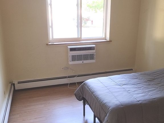4th image of 1375 Rebecca Dr APT 103