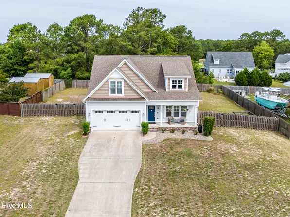 116 Dogwood Lane, Hampstead, NC 28443